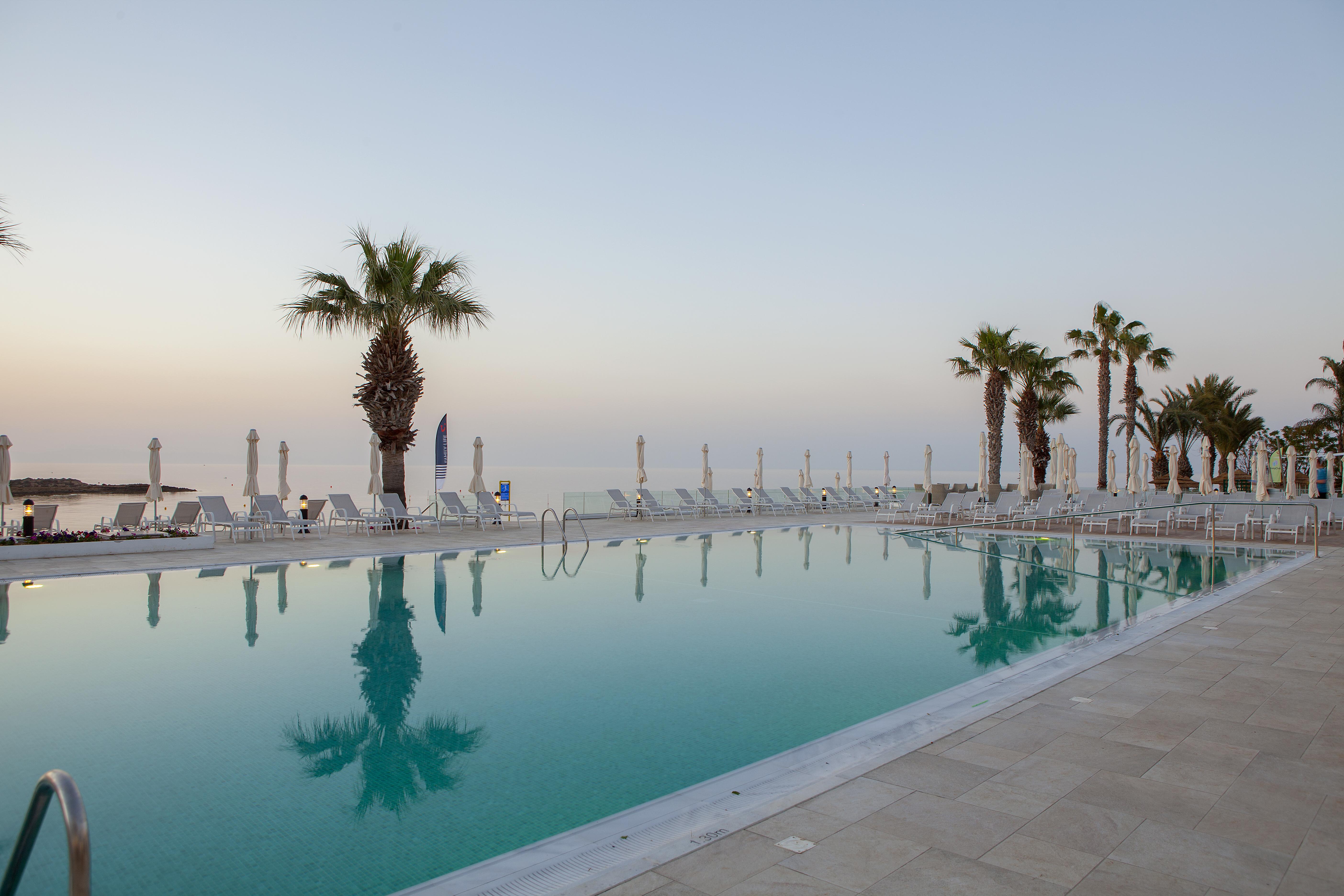 Nausicaa Beach Protaras Bagian luar foto